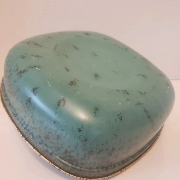 Vintage Filigree Green/Gold  Lidded Biscuit Tin . - Picture 6 of 8